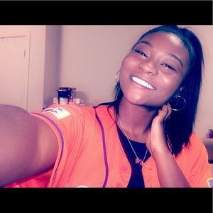 Meet your Posher, Daia